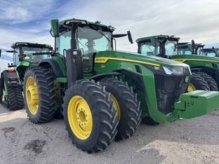 2023 John Deere 8R 370