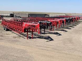 2025 Betterbilt 10 BALE HD