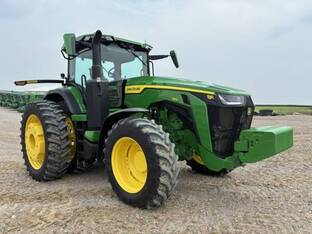 2024 John Deere 8R 250