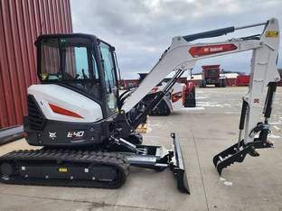 2025 Bobcat E40