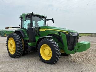 2024 John Deere 8R 250