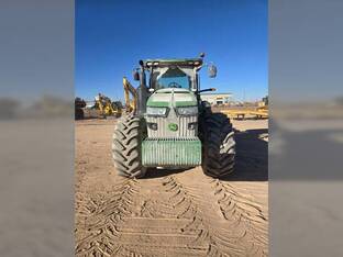2014 John Deere 8320R