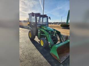 2018 John Deere 2025R