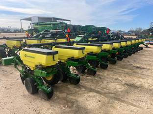 2024 John Deere 1725