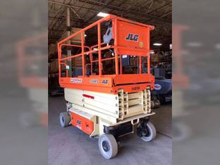 2017 JLG 3246ES