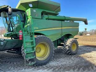 2022 John Deere S770