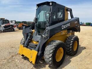 2018 John Deere 332G