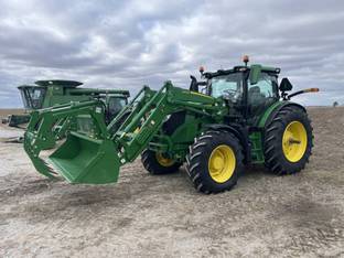 2023 John Deere 6R 155