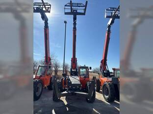 2025 JLG 10054