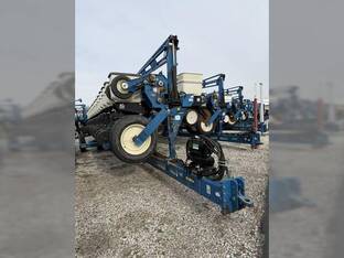 2003 Kinze 3600