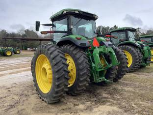 2023 John Deere 8R 230