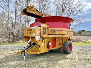 2025 HayBuster H1135