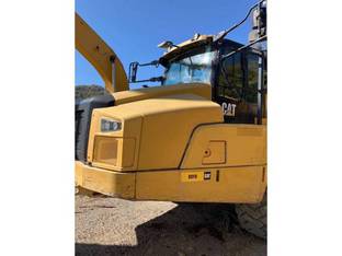 2019 Caterpillar 745