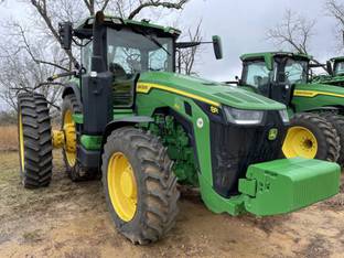 2023 John Deere 8R 250