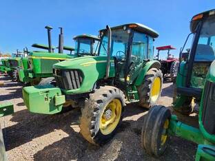 2009 John Deere 5083E