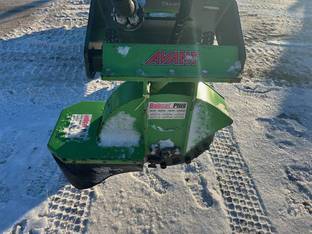 2022 AVANT STUMP GRINDER