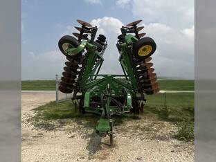 2016 John Deere 2623