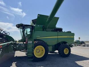 2023 John Deere S770