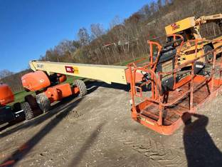 2006 JLG 800S