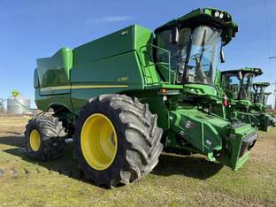 2023 John Deere S780
