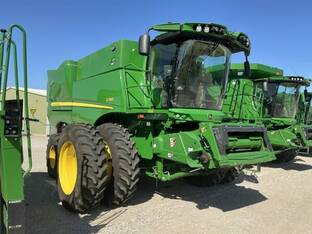 2022 John Deere S760
