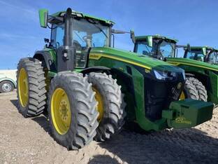 2023 John Deere 8R 340
