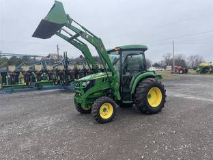 2017 John Deere 4052R