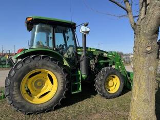 2016 John Deere 6120E