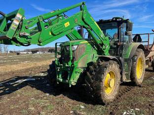 2017 John Deere 6155R