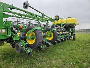 2024 John Deere 1775NT