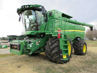 2022 John Deere S780