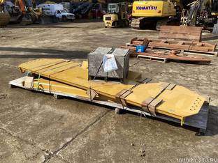 Caterpillar SCISSOR TAILGATE