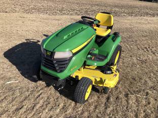 2022 John Deere X570