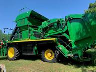 2015 John Deere CP690