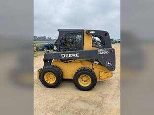 2012 John Deere 326D