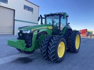 2023 John Deere 8R 230