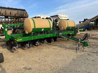 2010 Great Plains YP825A