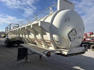 1998 Comptank 6250 GALLON TRI AXLE FRP TANK