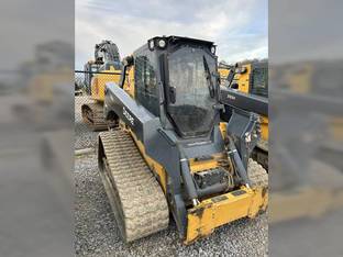 2023 John Deere 333G