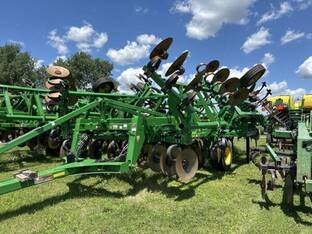 2023 John Deere 2730