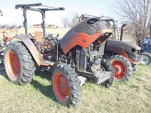 Kubota M7040