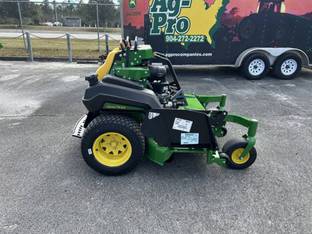 2025 John Deere Q820M