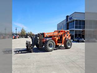 2019 JLG 10054