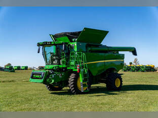 2023 John Deere S760