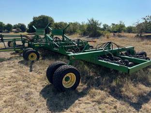 2012 John Deere 1890