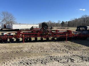 2019 Case IH 1235