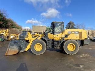 2018 Komatsu WA320-8