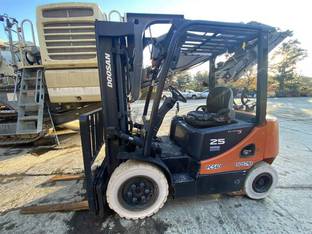 2012 Doosan G25P-5
