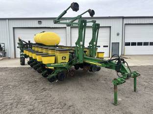 2003 John Deere 1770NT
