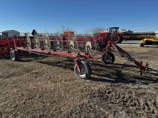 2016 Massey-Ferguson 3983